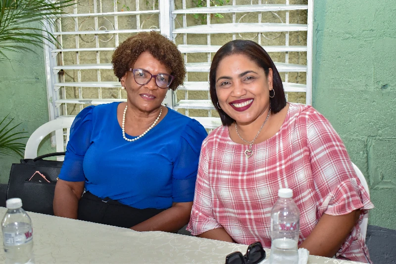 Participantes exaltación a pioneros fundadores